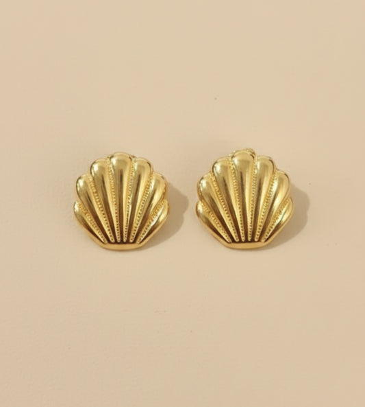 Solara Shell Studs