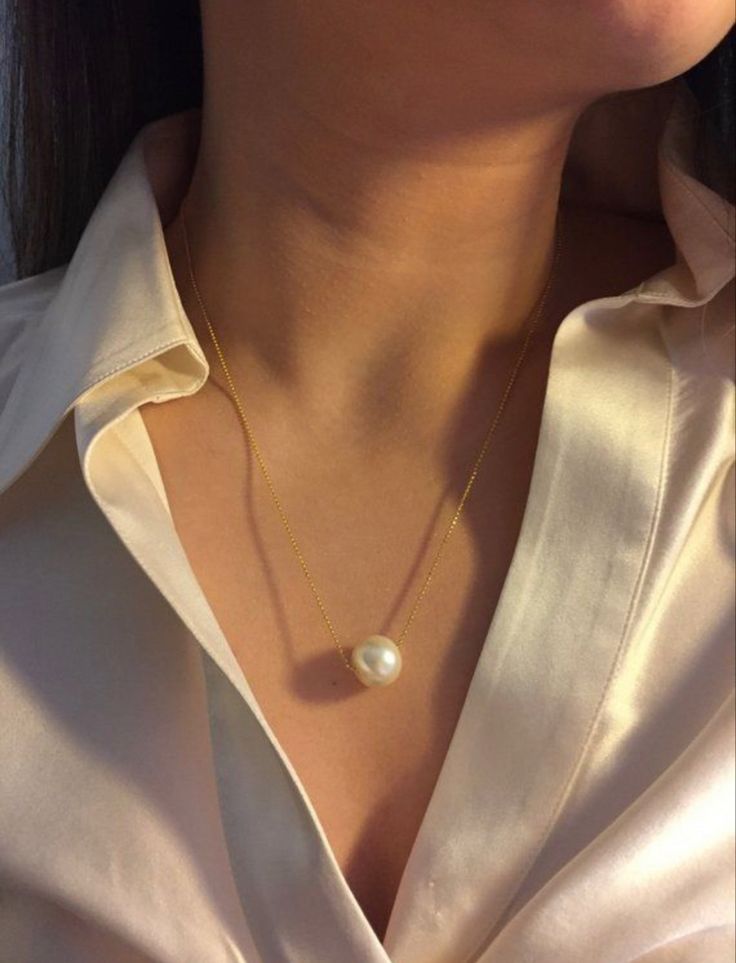Classic Pearl Necklace